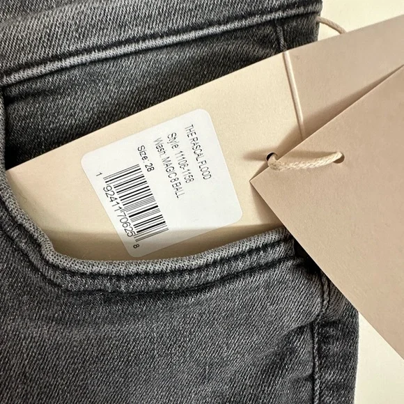 MOTHER the rascal flood. Color: magic 8 ball. Size 28